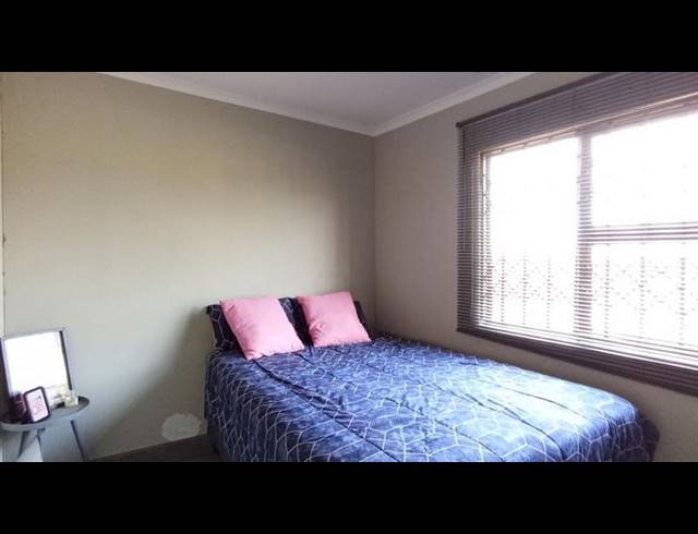 2 BEDROOM HOUSE FOR SALE IN WINDMILL PARK